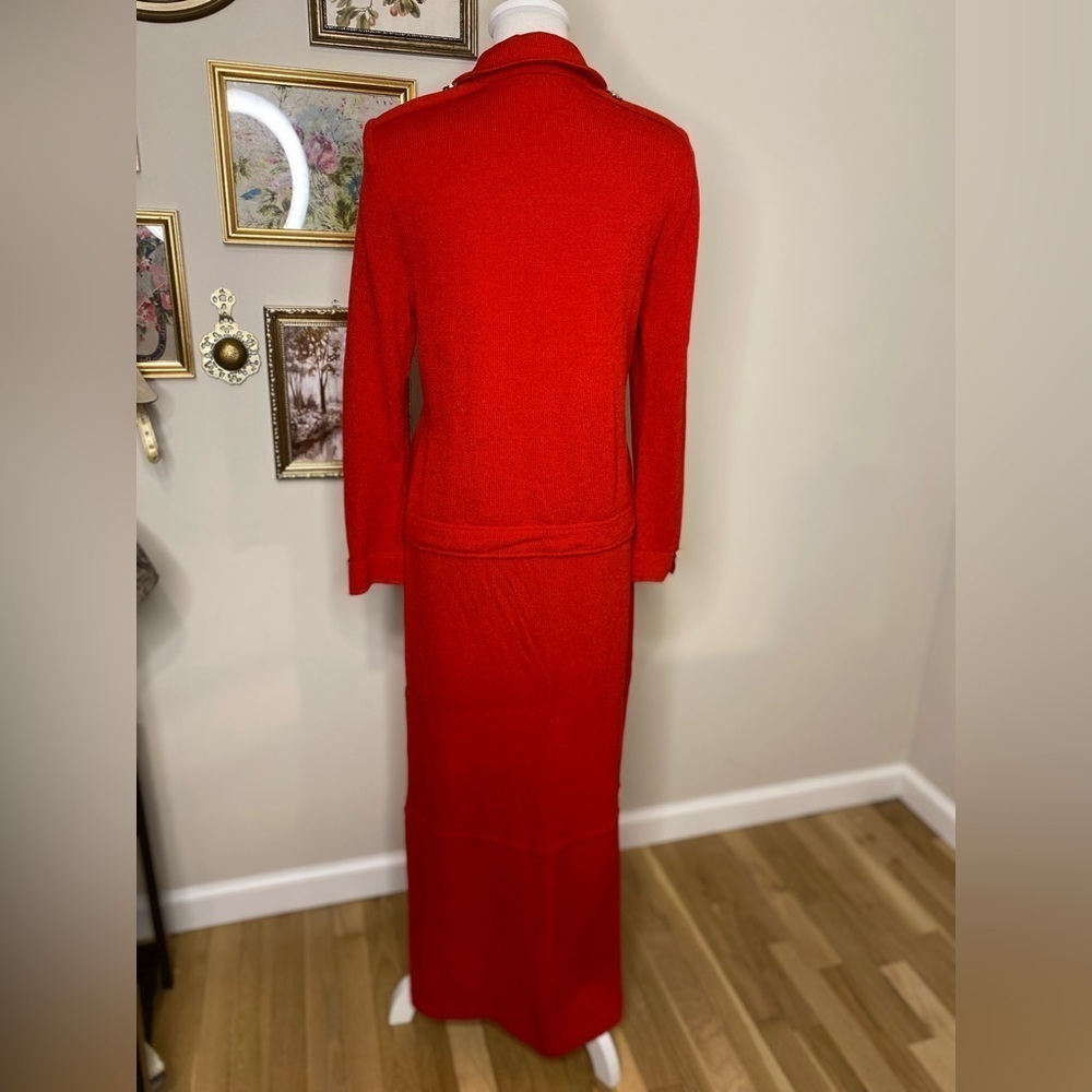 St John Collection 2 Piece Red Maxi Skirt Knit Suit W Gold Branded Buttons S/M - Picture 9 of 16